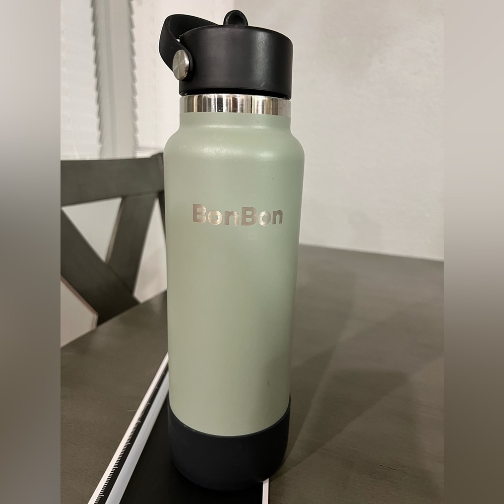 Hydro Flask “Bonbon” 40 oz custom bottle in agave